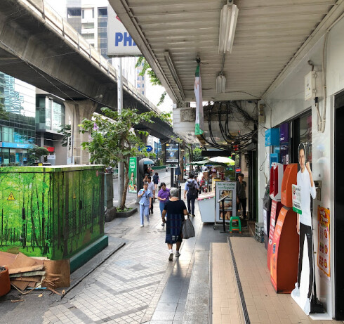 Store Image